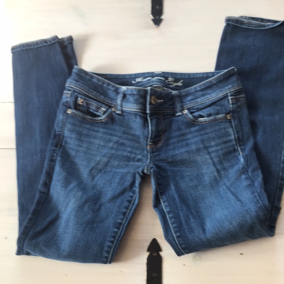 2/40$!! 🔔
 🦅AMERICAN EAGLE JEANS || SIZE 4 - Picture 2 of 4